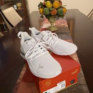 New Woman’s Puma Better Foam Prowl Alt. White size 7